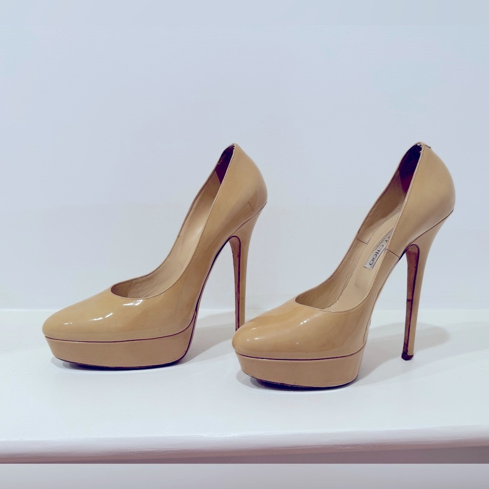 Jimmy Choo rounded toe stilettos 👠